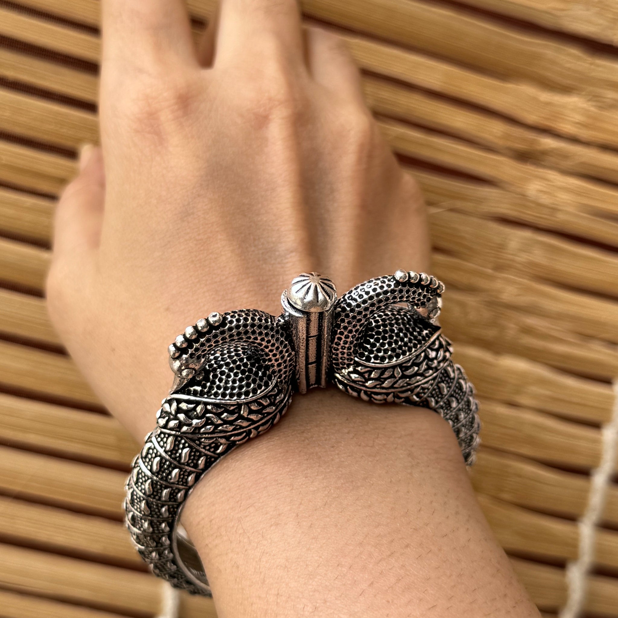 Kanika Textured Bracelet | Kada